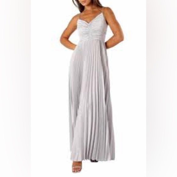 NWT Lucy Paris,Pleated Floor Length Dress In Silver Pewter Elegant Dress,Size M - Picture 6 of 8